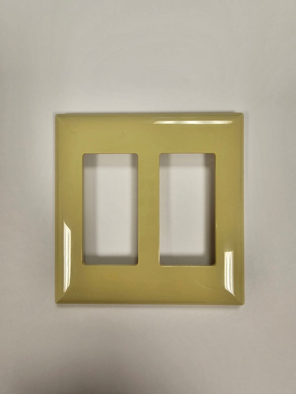 Pass & Seymour Ivory Two Gang Snap-On Wall Switch/Receptacle Plate